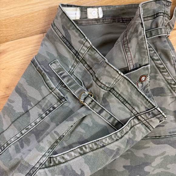 Anthropologie HEI HEI Camouflage Straight Leg Cotton Twill Cargo Pants 32 - Picture 5 of 12
